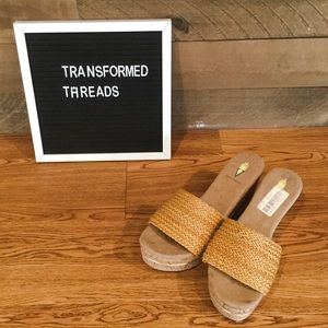 Women’s VOLATILE Tan Wedge Slide